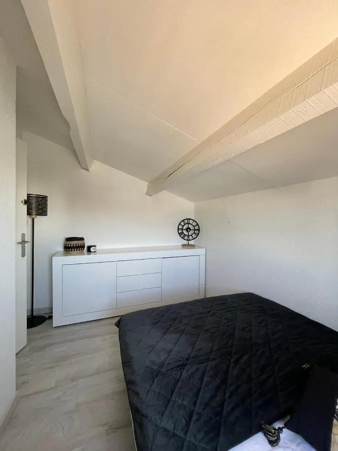 Appartement Duplex Climatise Le Trident Saintes-Maries-de-la-Mer Apartment